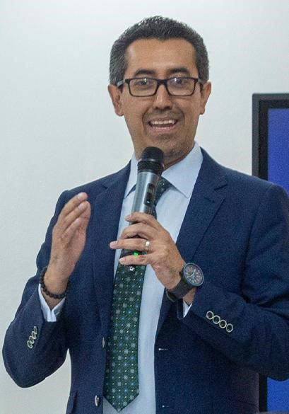 Ministro Jonathan Menkos presenta a su equipo de trabajo