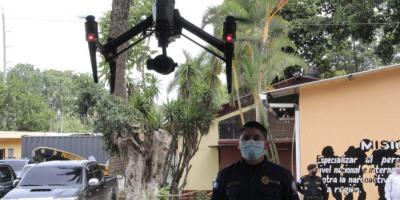 Policías antinarcóticos son capacitados en el uso de drones, para la búsqueda y localización de ilícitos