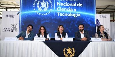Vicepresidenta Karin Herrera