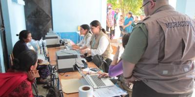 Migración brinda atención a personas desplazadas en Huehuetenango, durante su última visita del año