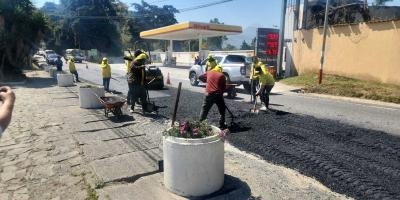 Realizan mejoras en la ruta Bárcenas-Santa Lucía