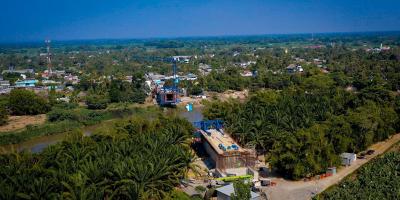 Avanza construcción de puente entre Ocós y La Blanca en San Marcos