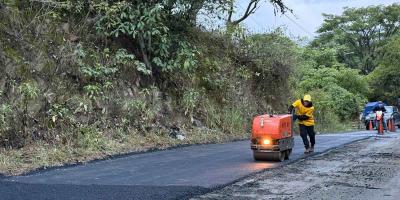 Mantenimiento vial mejora condiciones de circulación en Baja Verapaz