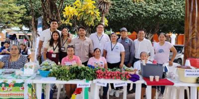 Promueven la comercialización directa con la Feria del Agricultor en Sansare