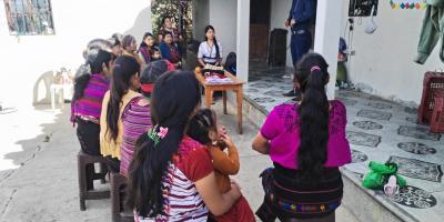 Mujeres de San Sebastián, Huehuetenango rescatan la simbología de la indumentaria Mam
