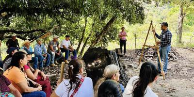 Promueven conservación de suelos y recursos hídricos en Santa Cruz El Chol