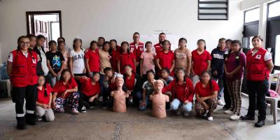 Cruz Roja Guatemalteca capacitó a adolescentes de la Residencia Zafiro III