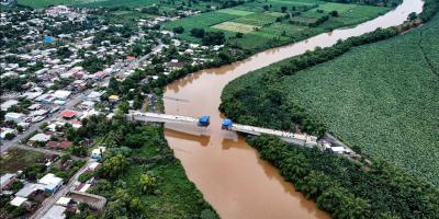 Construcción de puente La Blanca–Ocós avanza en beneficio de más de 40 mil habitantes