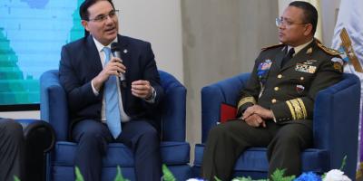 Encuentro internacional fortalece la seguridad democrática