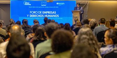 Mintrab participa en Foro de Empresas y Derechos Humanos