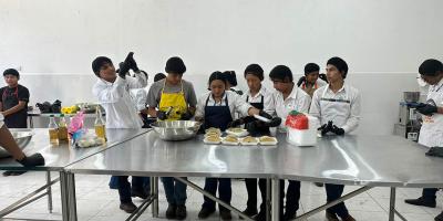 Jóvenes de San Pedro Carchá conocen oferta formativa agrícola