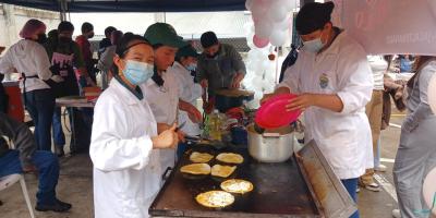 Promueven emprendimiento agroindustrial e identidad cultural en Expo Feria EFA Jacaltenango
