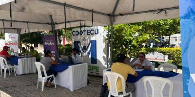 Se realiza kiosco de Empleo en Zacapa
