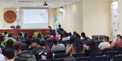 Estudiantes y profesionales de Huehuetenango se preparan para detectar el Gusano Barrenador