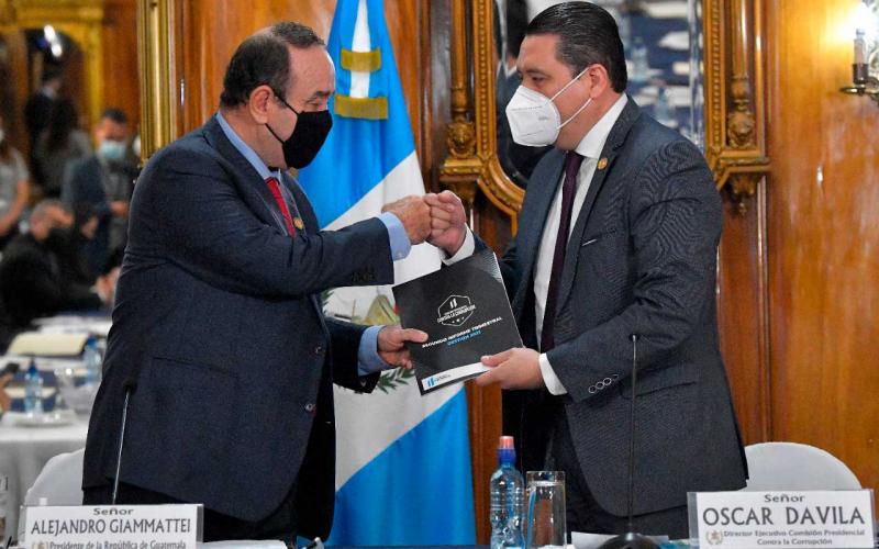 Entrega oficial de Informe.