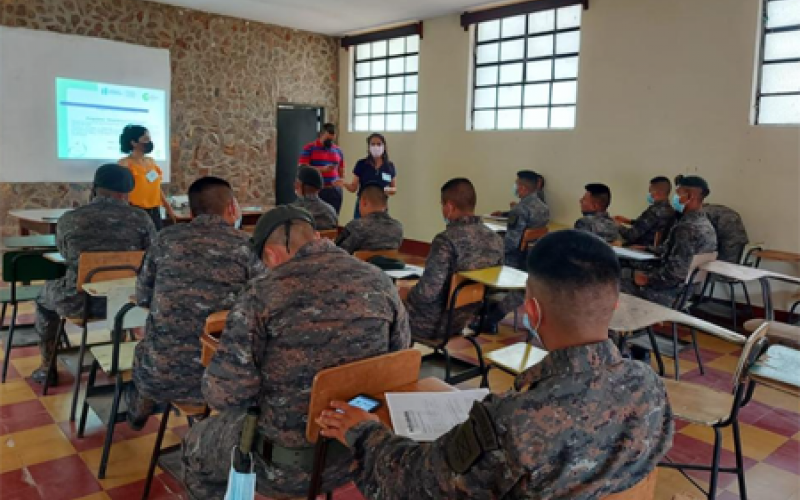 militares guardianes ecológicos