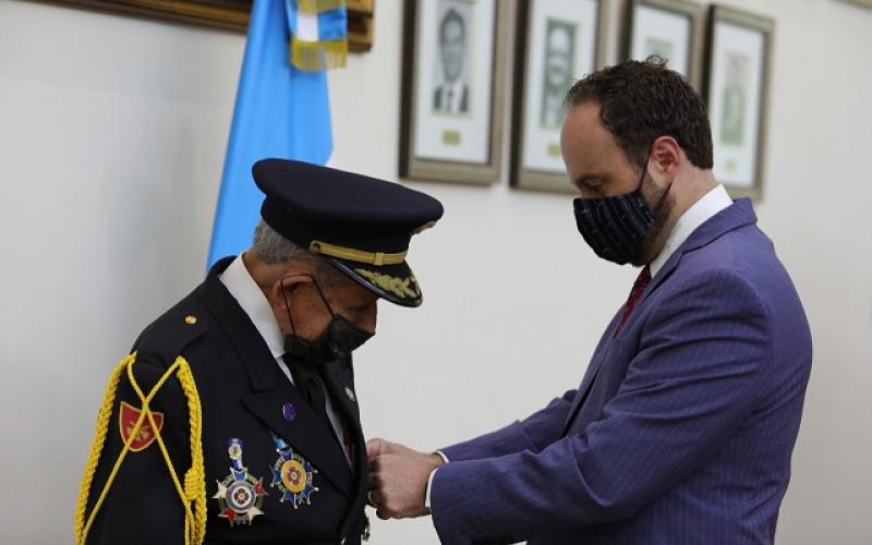 Condecoración de Mayor Gil