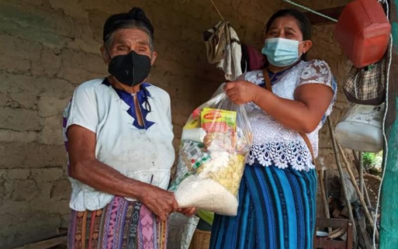 El programa Mis Años Dorados inició con la séptima entrega de alimentos a los adultos mayores inscritos en los Centros de Atención Diurna. 
