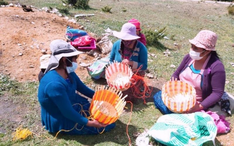 Las integrantes de ocho Unidades Productivas en varios municipios de Huehuetenango, fueron capacitadas por técnicos de la Dirección de Mejoramiento de las Condiciones Socioeconómicas de la Mujer de SOSEP.