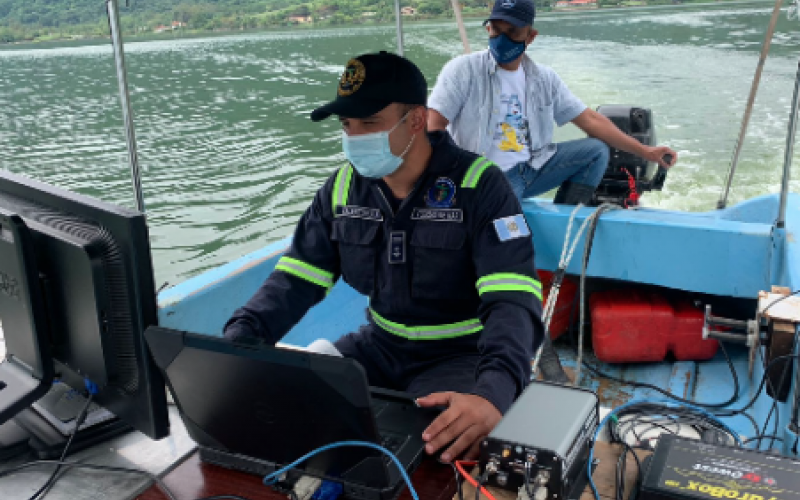 Ministerio de la Defensa Nacional apoya en Levantamiento Batimétrico en el Lago de Amatitlán