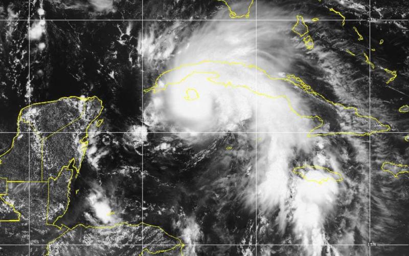 Tormenta Tropical Ida a 320 kilómetros al este-sureste del extremo occidental de Cuba. Fuente: NOAA.
