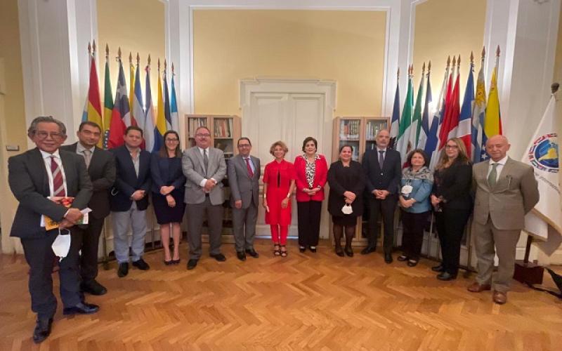 Reunión en Italia