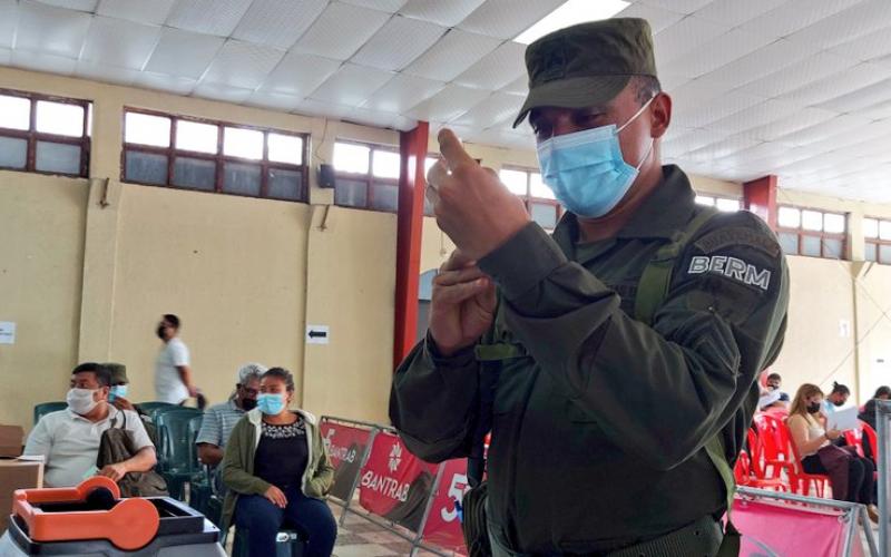 "Mariscal Zavala" y "Guardia de Honor” así como el Campo de Marte, siguen prestando su servicio a la población guatemalteca que desee vacunarse