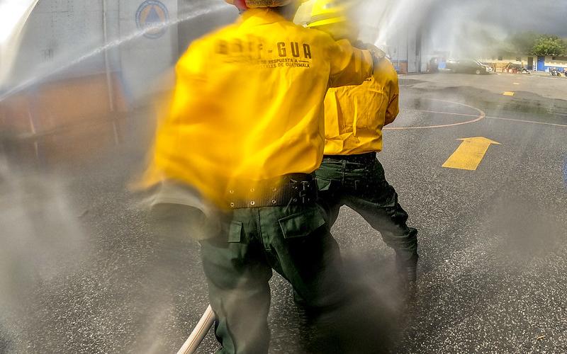 Brigada de Respuesta a Incendios Forestales -BRIF/GUA- de la CONRED está preparada para atender incendios a nivel nacional. Foto de archivo.