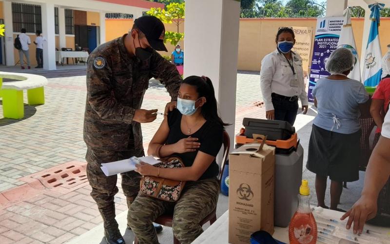 Cuarta Brigada de Infantería apoya Jornadas Móviles de Servicios Integrados en Suchitepéquez