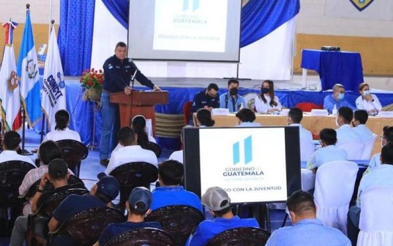 Diálogos con la juventud de la vicepresidencia llegan a Salamá