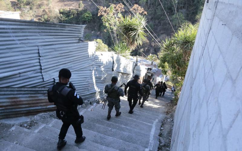 Operativos de Seguridad y Control se extienden a diferentes áreas en Mixco