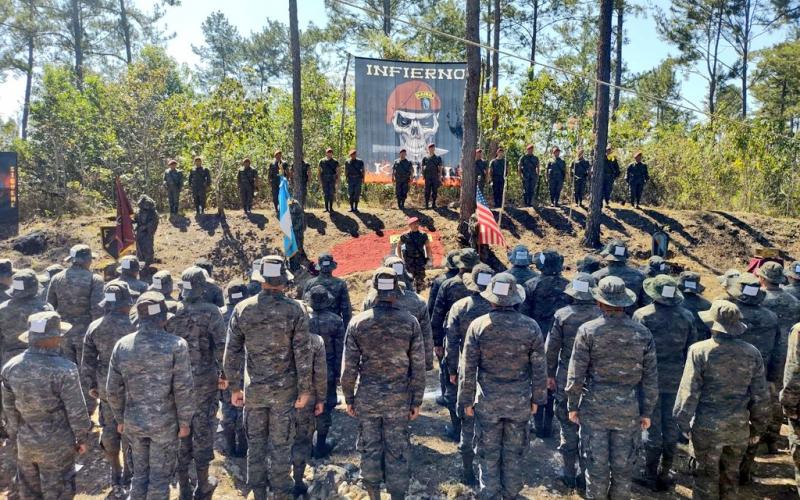 54 oficiales iniciaron el Curso Kaibil Internacional Promoción XCIII