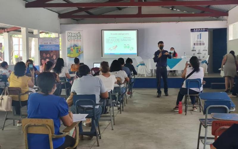 Educadores en Escuintla se unen al cumplimiento del Reglamento 164-2021