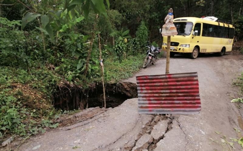Hundimiento en la aldea Sequib, Carchá, Alta Verapaz.