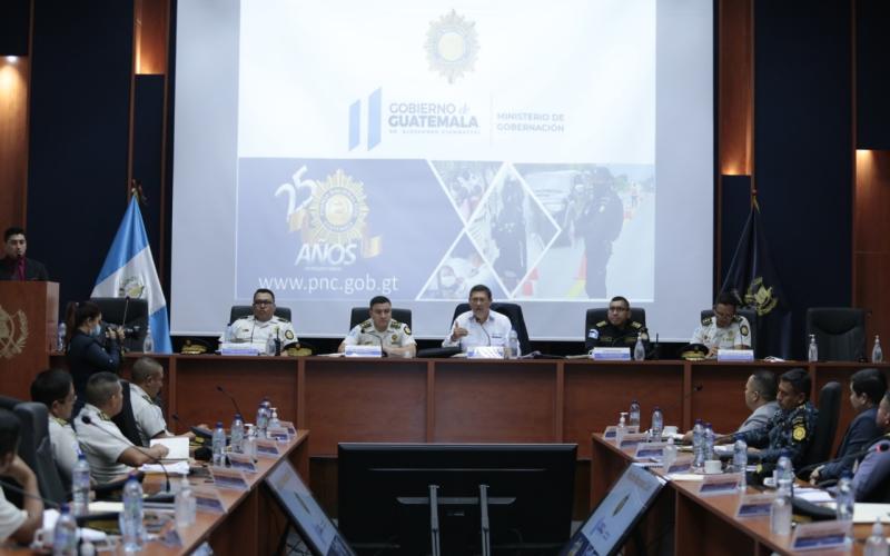 Presentan Estrategia de Transformación Policial