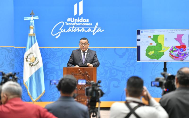 Conferencia de prensa semanal