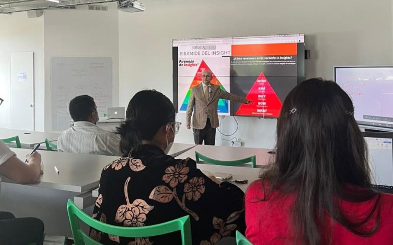 Finalización de ciclo de cursos de Comercio Exterior por parte del Ministerio de Economía