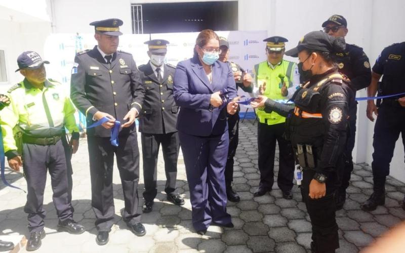 Inauguran sede del Departamento de Tránsito en Santa Elena Petén