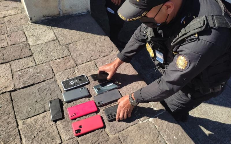 Accionar policial permite captura de presuntos asaltantes