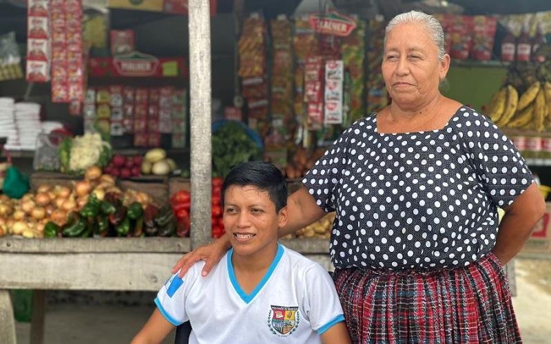 Usuario de Beca Social en Melchor de Mencos, Petén