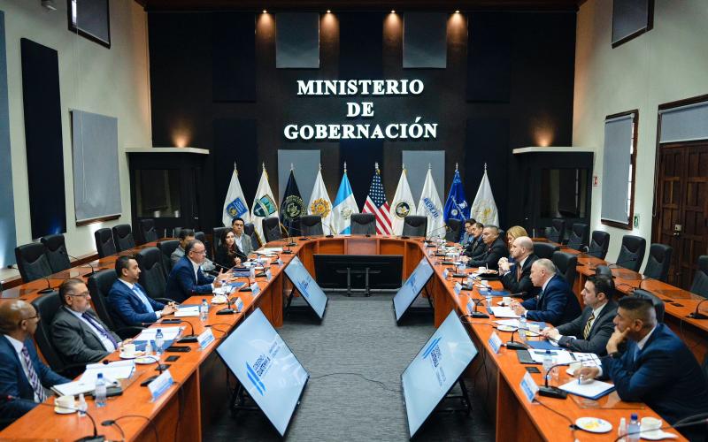 Refuerzan alianzas estratégicas para hacer frente a flagelo migratorio