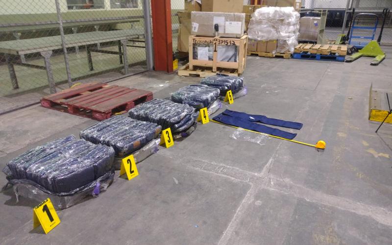 Personal de SGAIA localiza 525 kilos de cocaína en paquetes
