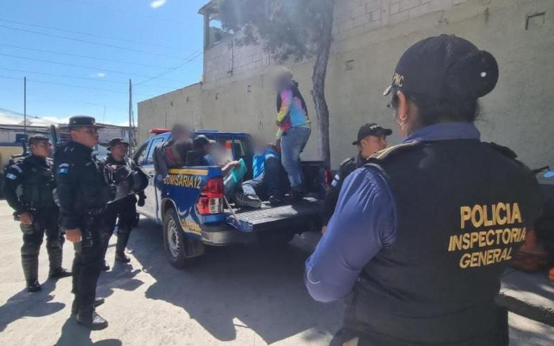 14 pilotos de taxis no autorizados en Chinautla tenían antecedentes por diferentes delitos