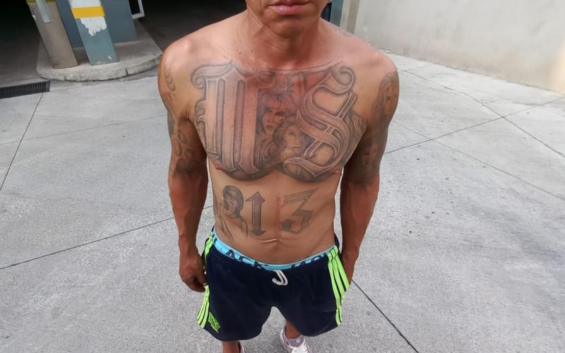 Personal de Dipanda detiene a pandillero con municiones y marihuana