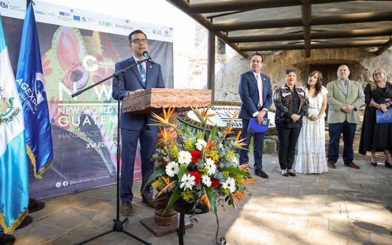 El viceministro de Desarrollo de la MIPYME durante su participación en la apertura de la feria.