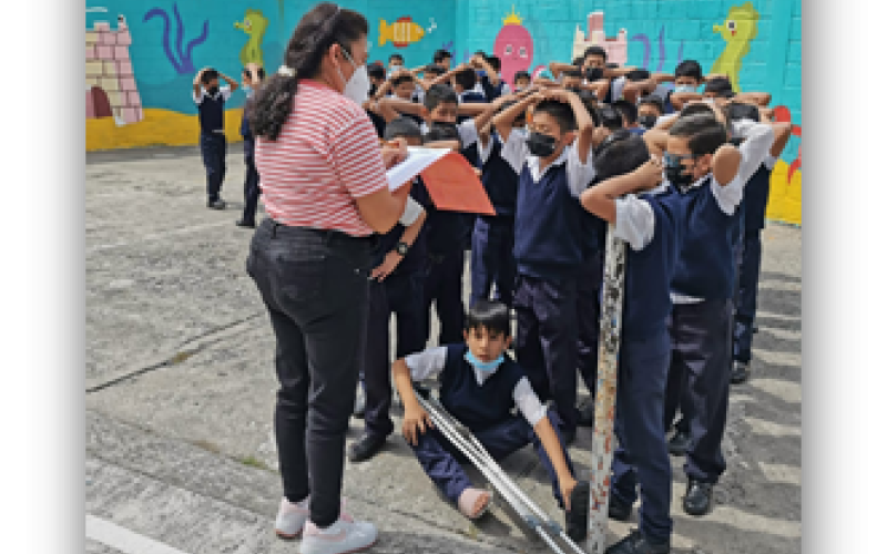 Realizan simulacro de terremoto en centros educativos