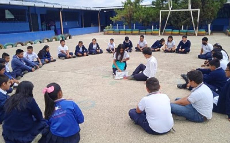 Estudiantes participan en el primer simulacro de terremoto 