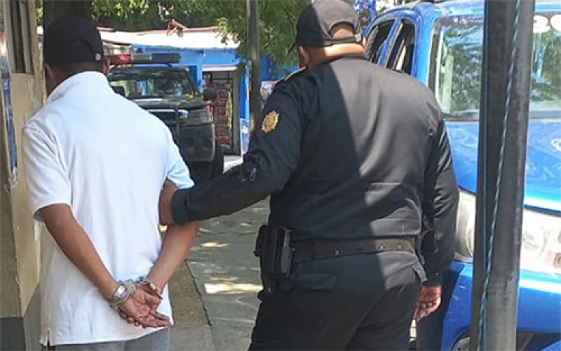 Tercera captura por posesión de dinero falso