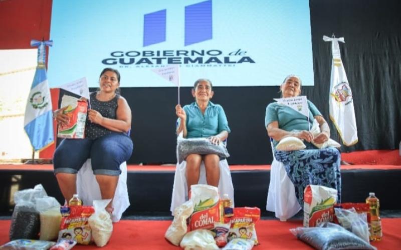 Millares de familias reciben alimentos en El Progreso