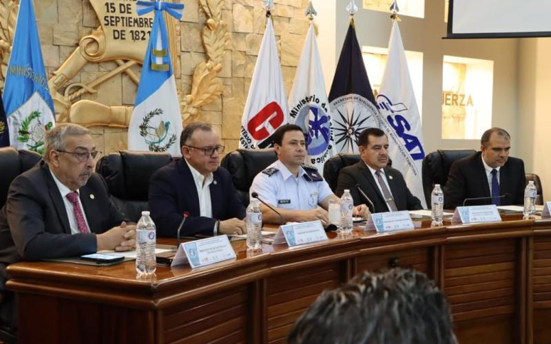 Autoridades firman convenio que fortalecerá medidas de protección portuaria.